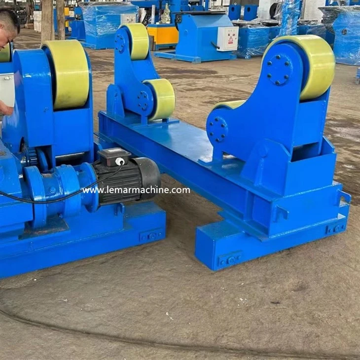 Self-Adjustable Turning-Roll For Welding